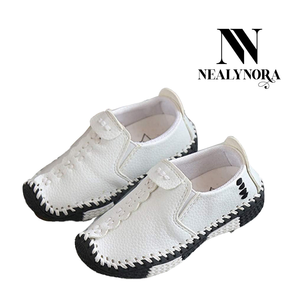 NEALYNORA Leather Moccasins